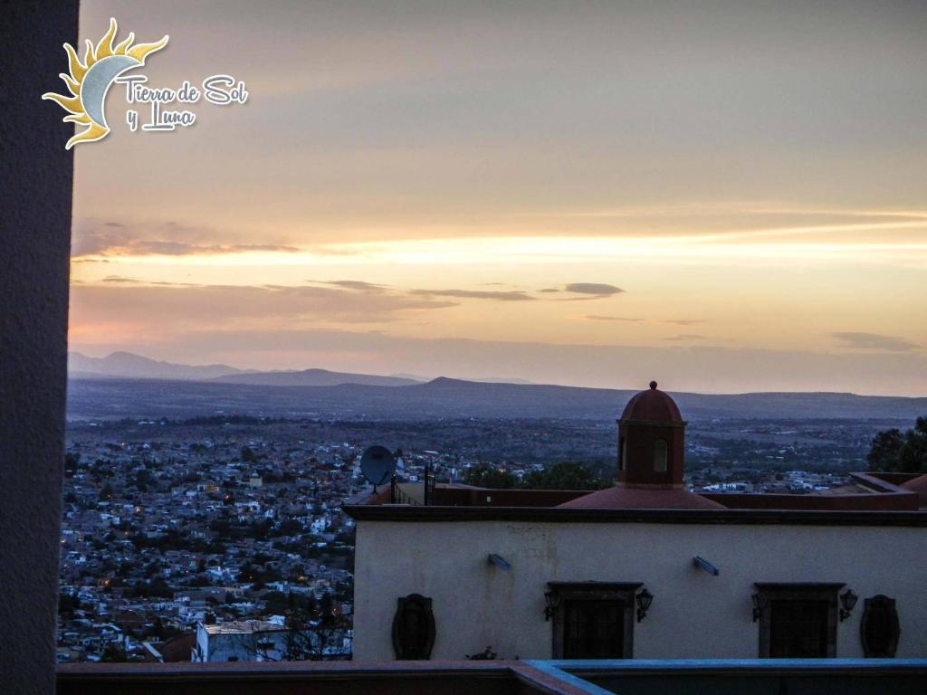 Hotel Tierra De Sol Y Luna سان ميغيل دي الليندي المظهر الخارجي الصورة